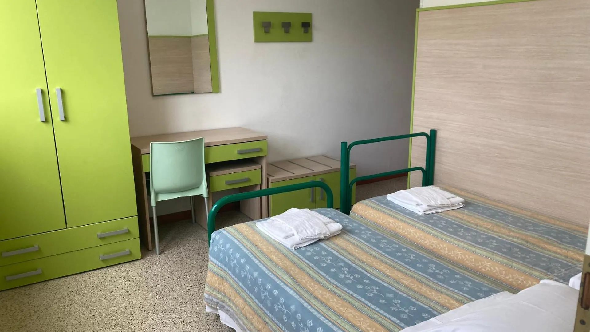 Rooms Casa Celeste Sul Mare 체제나티코 호스텔