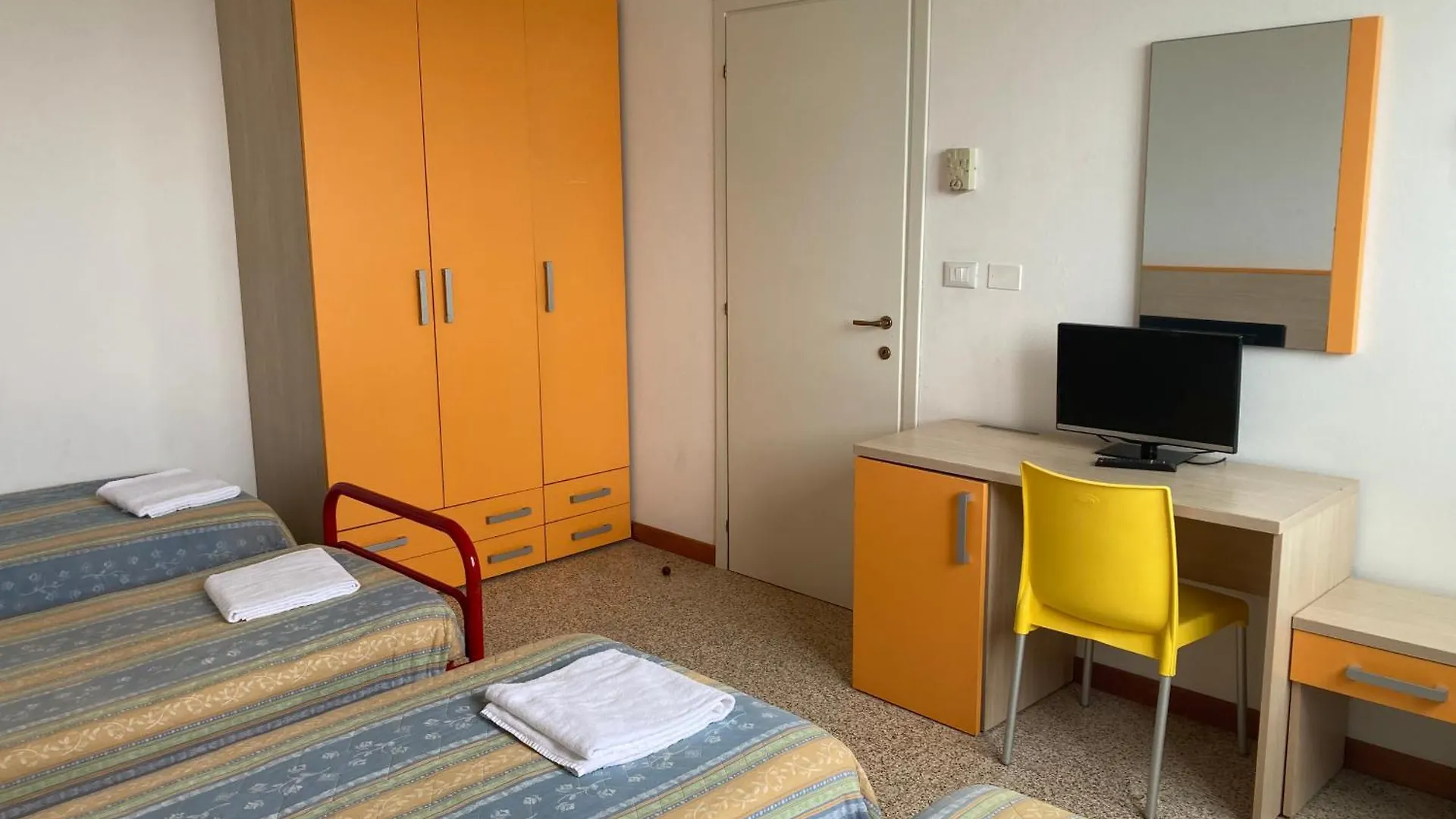 Rooms Casa Celeste Sul Mare 체제나티코